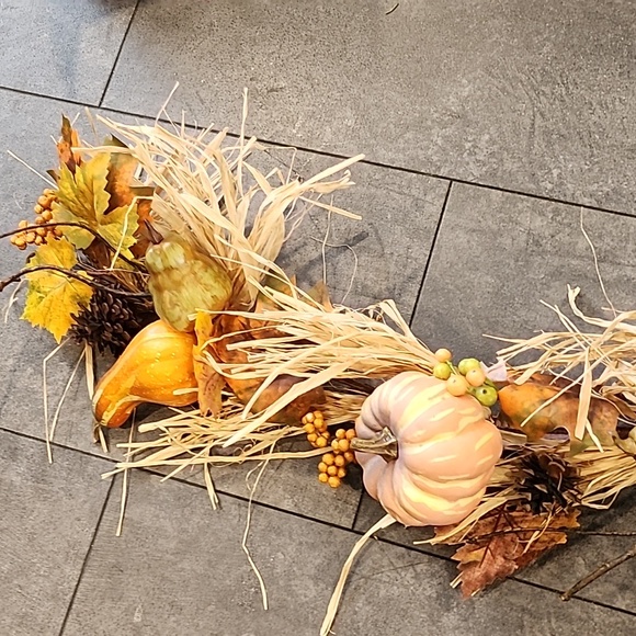 Fall Garland - Picture 3 of 3